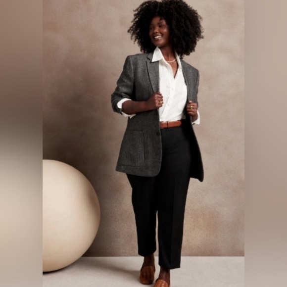 NWT! Banana Republic Black Cropped Avery Dress Pants - 14 tall  💛🩵 - Picture 2 of 4